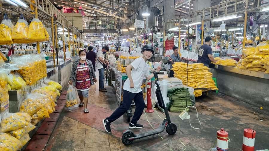 Bangkok : City Highlights E-Scooter & Bike Tour - FAQ