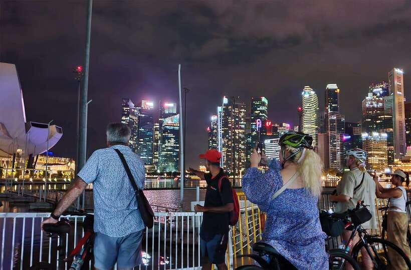 Singapore: Marina Bay Night Tour by Bicycle - Starting Point and Logistics