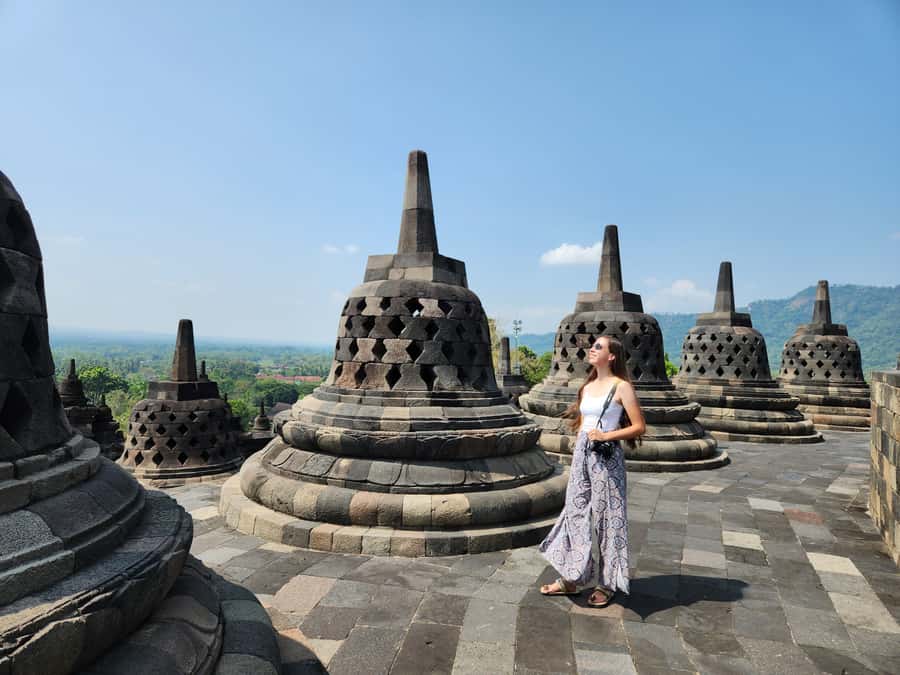 Yogyakarta: Borobudur (Guarantee Climb Ticket) & Prambanan - Exploring the Highlights of the Tour
