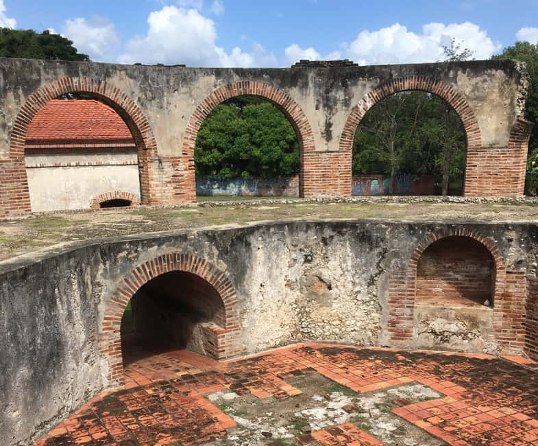 History of Slavery Guided Tour - Experience the Depth of Santo Domingos History with the Slavery Guided Tour