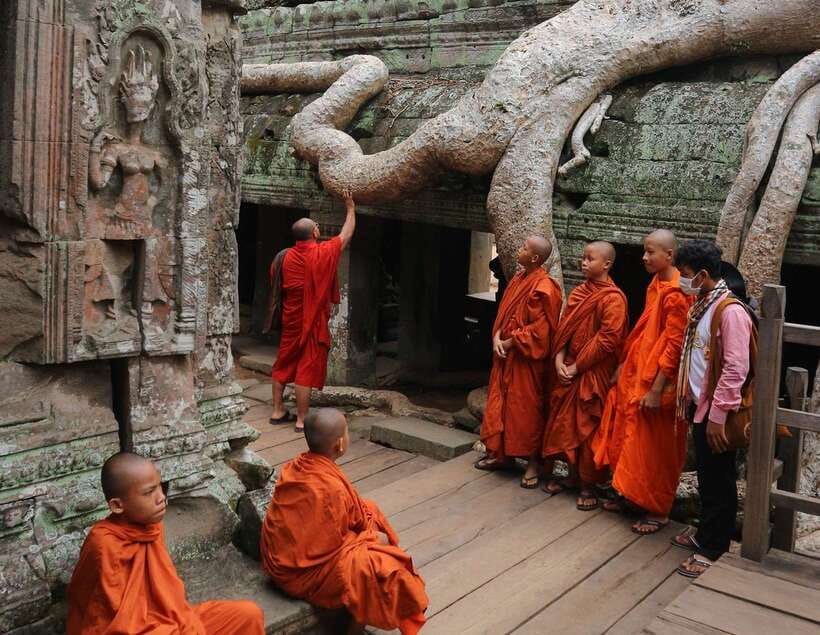 Siem Reap: Personalised Angkor Wat (Sunrise) Tour by Tuk-Tuk - Ta Prohm (1 hour)