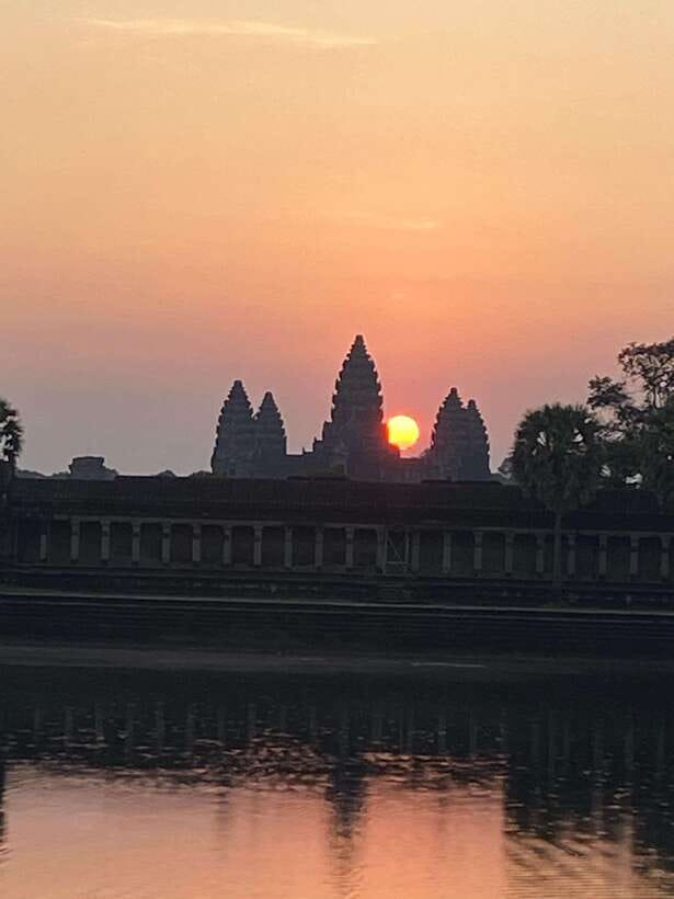 Siem Reap: Personalised Angkor Wat (Sunrise) Tour by Tuk-Tuk - Additional Sites: Phimeanakas, Baphuon