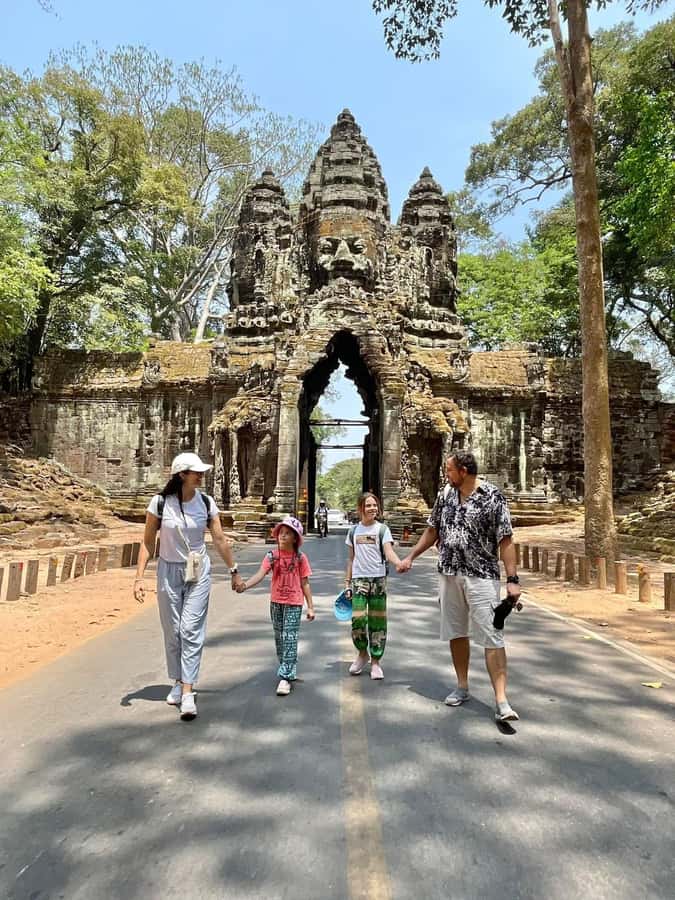 Siem Reap 2-Day Itineraries: Angkor Temples & Sightseeings - Exploring the Angkor Temples: A Detailed Breakdown