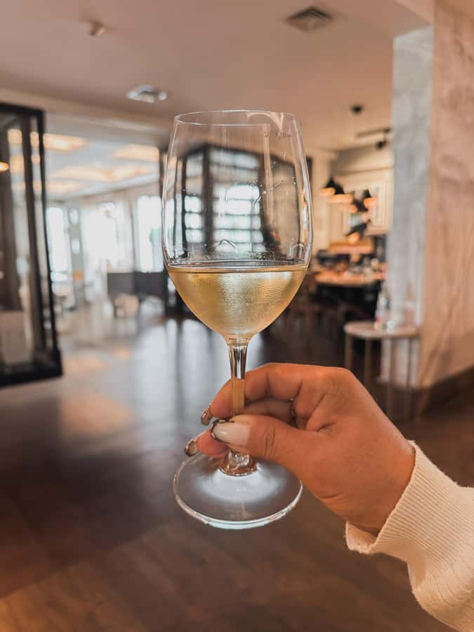 Santiago: Casa del Bosque Winery with Tasting and Lunch - Who Will Love This Tour?