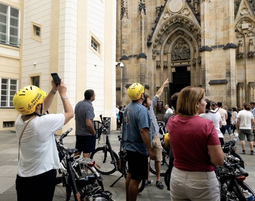 Prague: Private Alternative and Historical e-Bike Tour - Why Choose This e-Bike Tour?