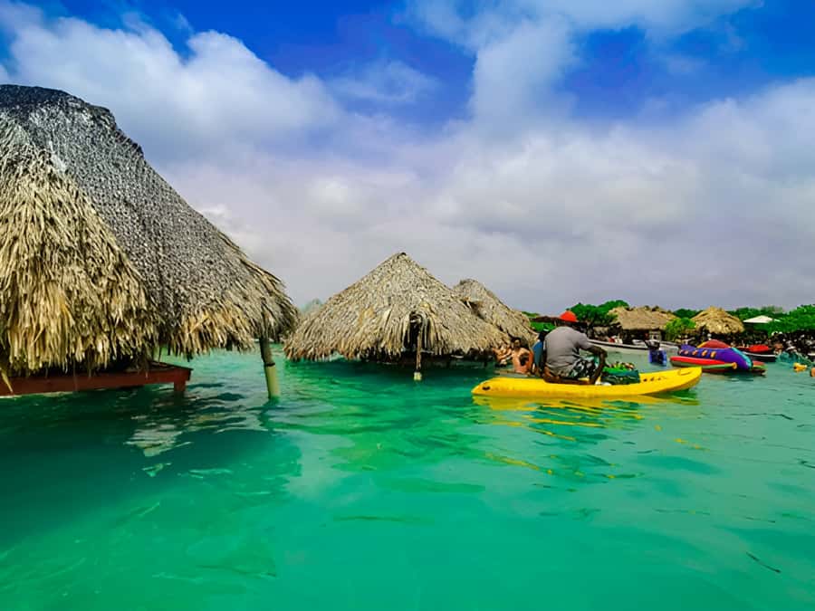 Cartagena: Party Boat to Cholon Beach with 2 Drinks & Lunch - Possible Drawbacks and Considerations