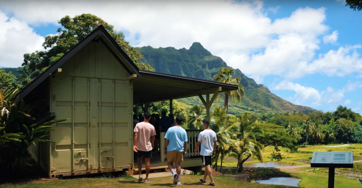 Oahu: Kualoa Farm and Secret Island Tour by Trolley - Oahu: Kualoa Farm and Secret Island Tour by Trolley