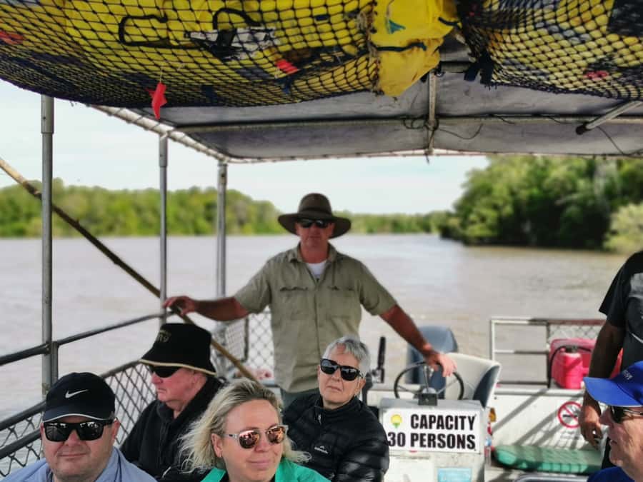 Jumping Croc Cruise, Berry Springs,Fogg Dam & Humpty Doo Pub - FAQ