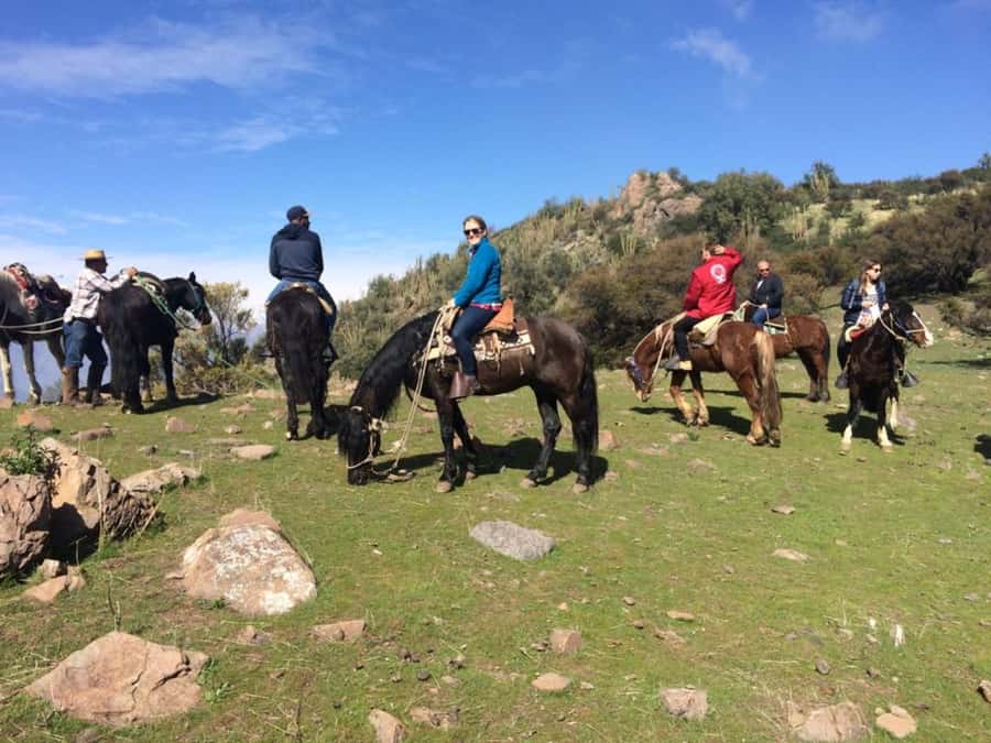 Santiago: Private Andes Foothills Horseback Riding. Half day - A Practical Look at the Experience