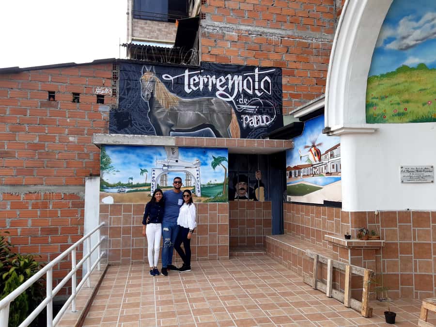 Medellin: Tour Pablo Escobar Privado Con Guia Local - The House Where Escobar Died
