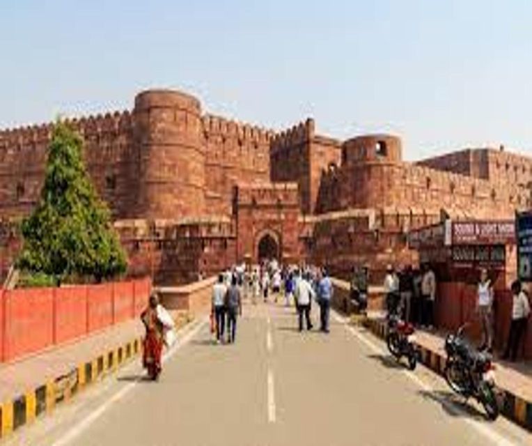 From Delhi: Private 2-Day Golden Triangle Agra & Jaipur Tour - Agra Fort: The Mughal Walled City