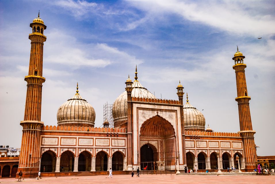 Delhi: Old and New Delhi Sightseeing Private Day Tour - The Sum Up