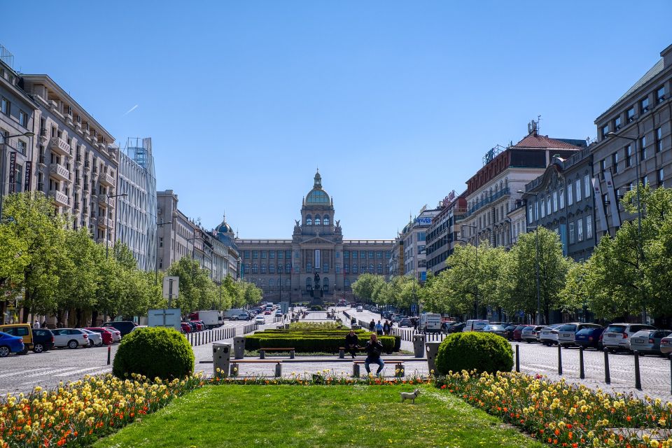 Prague Complete Tour in Spanish & Lunch, Tickets - Key Points