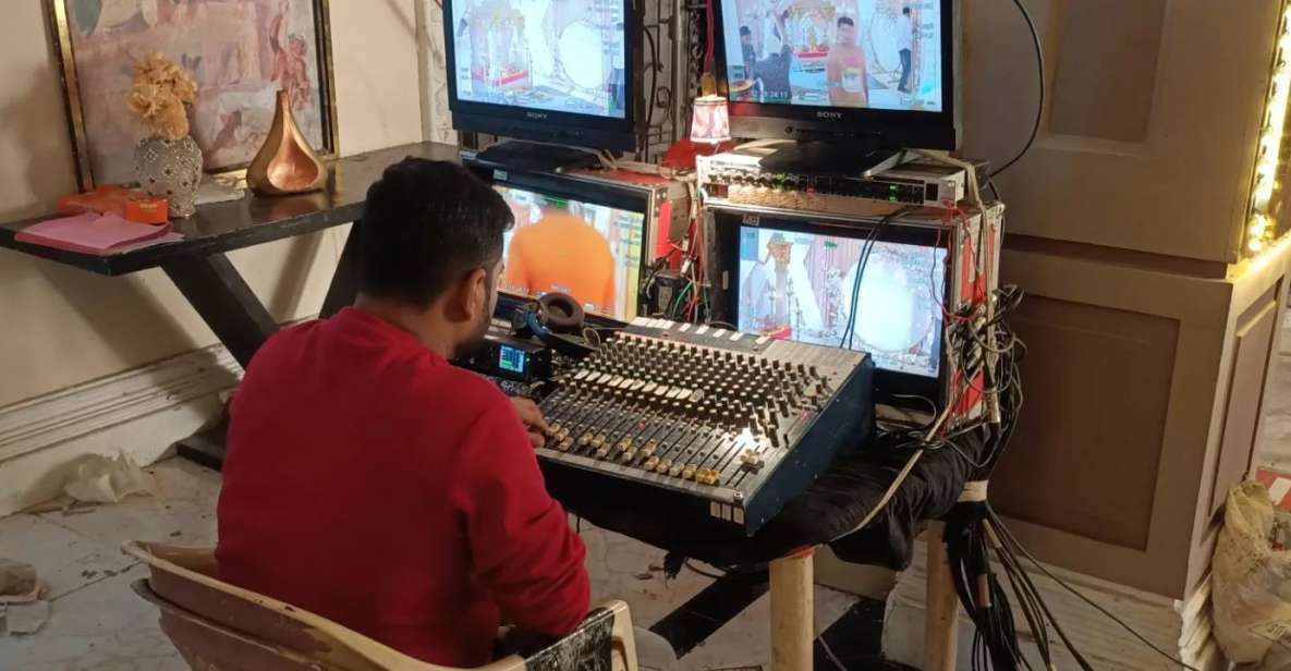 Mumbai: Bollywood Studio Guided Tour with Tickets - Is This Tour Worth It?