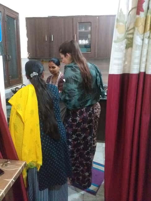 Cooking Workshop and Vegetarian Dinner in Agra with Family - FAQs