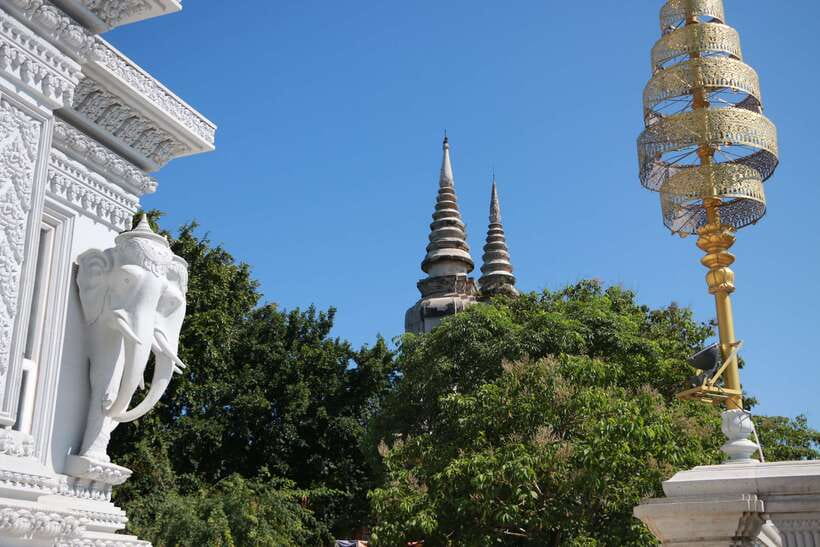 From Phnom Penh: Oudongk Mountain and Koh Chen Island Tour - The Sum Up