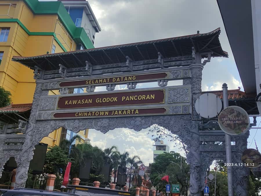 Jakarta: Highlights Capital City with Canal Boat Tour - Old Town: Kota Tua and Dutch Colonial Architecture