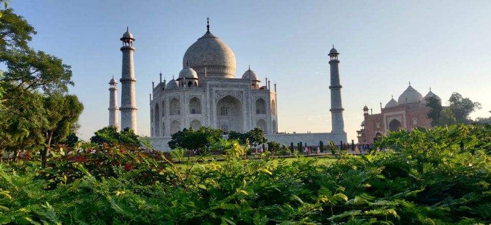 From Delhi: Sunrise Taj Mahal, Agra Fort, & Baby Taj Tour - The Value of This Tour