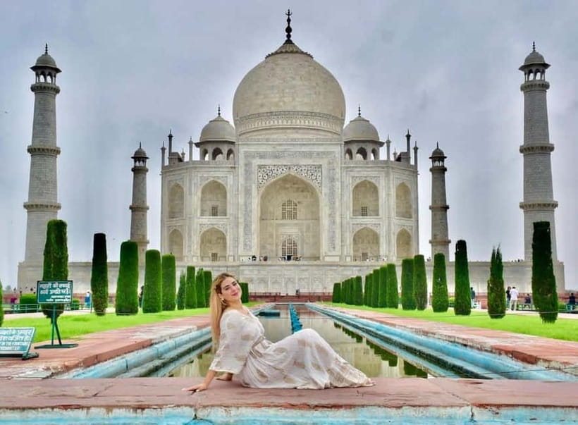 From Delhi: Sunrise Taj Mahal, Agra Fort, & Baby Taj Tour - An Introduction to the Tour Experience