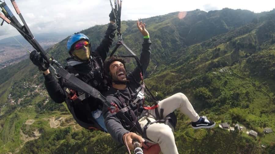 Paragliding Medellin with Transportation and free Videos - FAQ