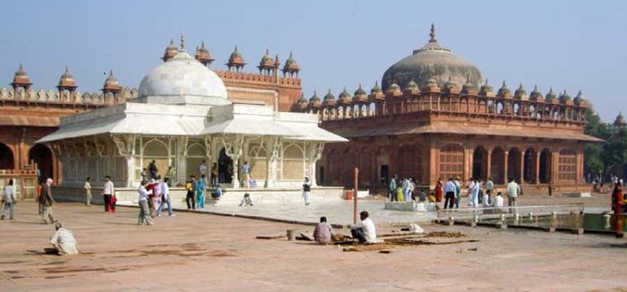 Agra Day Tour - Visit Taj Mahal, Fort & Fatehpur Sikri - Sunrise at the Taj Mahal