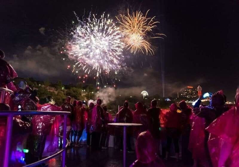 Night on Niagara Walking Tour with Fireworks Cruise + Dinner - Fireworks Cruise: A Nighttime Spectacle (Seasonal)