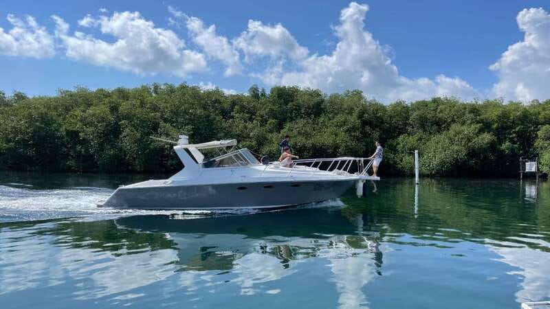 Cancún: Private Yacht Tour - Cancún: Private Yacht Tour – A Relaxed Escape with Authentic Charm