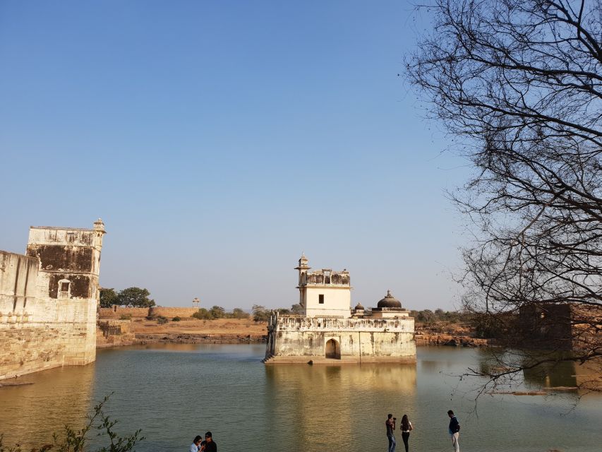 Explore Chittorgarh Fort With Udaipur Drop from Pushkar - What to Expect: A Full Breakdown of the Day