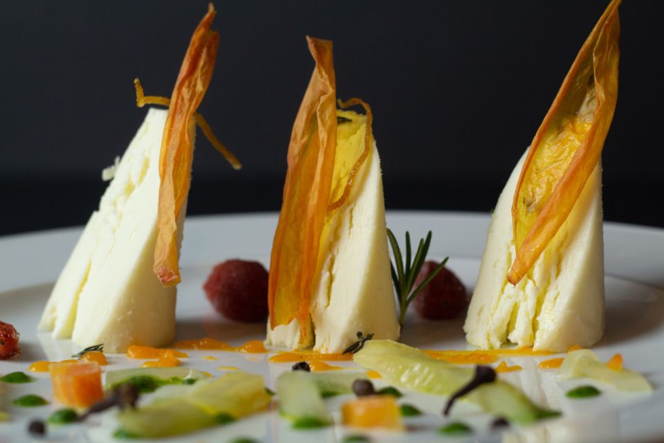 Lake Como: Cheese Factory Tour and Tasting in Valsassina - Who Should Consider This Tour?