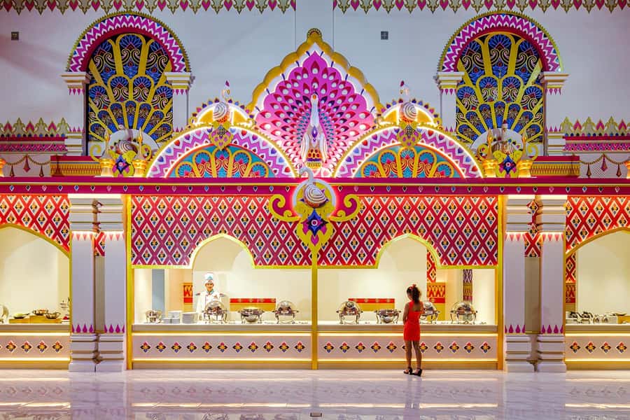 Phuket: Carnival Magic Show and Dinner Combo - What is Phuket Carnival Magic?