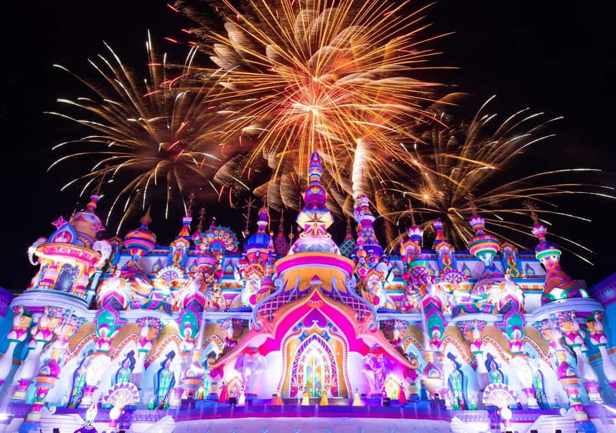 Phuket: Carnival Magic Show and Dinner Combo - The Experience: Whats Included and What to Expect