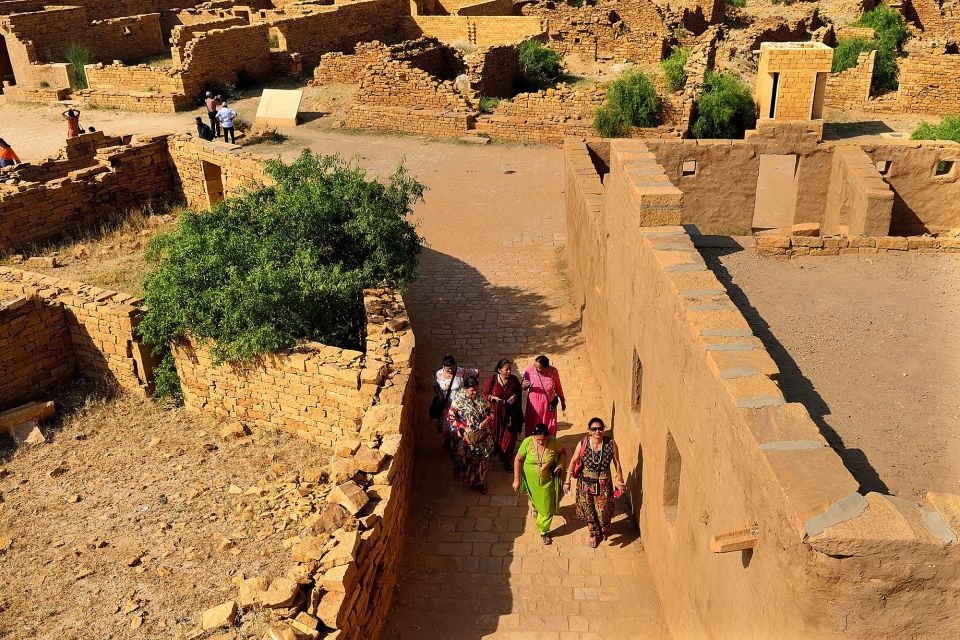 4 - Day Jaisalmer Exploration : Forts, Dunes and Culture - The Practical Side: Transportation, Value, and Group Size