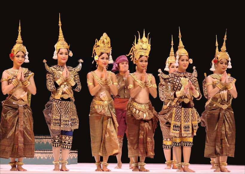 Apsara Dance Show with Dinner by Tuk-Tuk Roundtrip Transfer - The Experience: What to Expect from Start to Finish