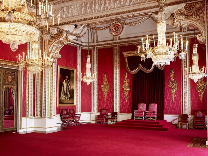 London: Royal Walking Tour and Buckingham Palace Audio Tour - An In-Depth Look at the Tour Experience