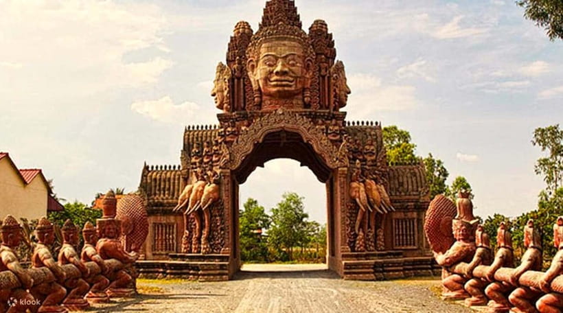 Oudong Mountain & Phnom Baset Private Tours from Phnom Penh - Exploring Cambodia’s Royal and Spiritual Heritage