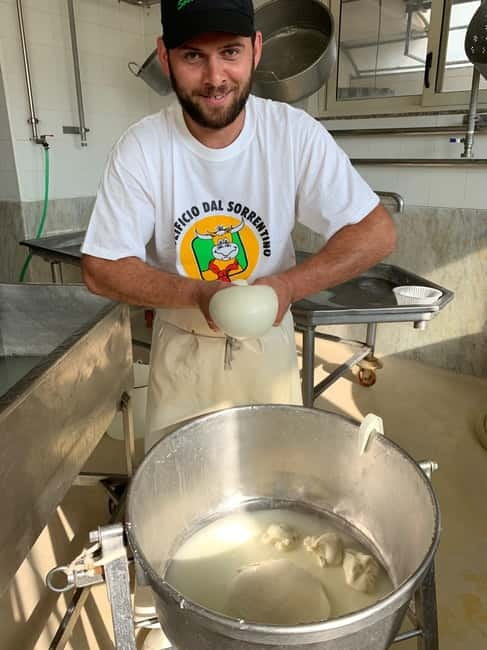 Naples: Mozzarella Experience - Key Points