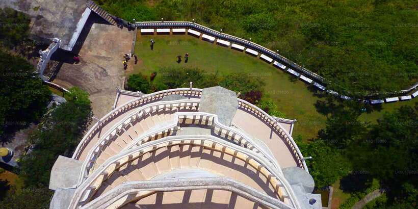 Kandy City Tour With Ambuluwawa Tower - A Deep Dive into the Experience