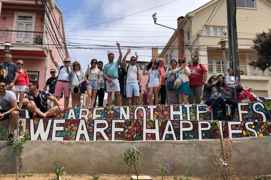 Full Colors: Valparaíso and Viña del Mar - Key Points