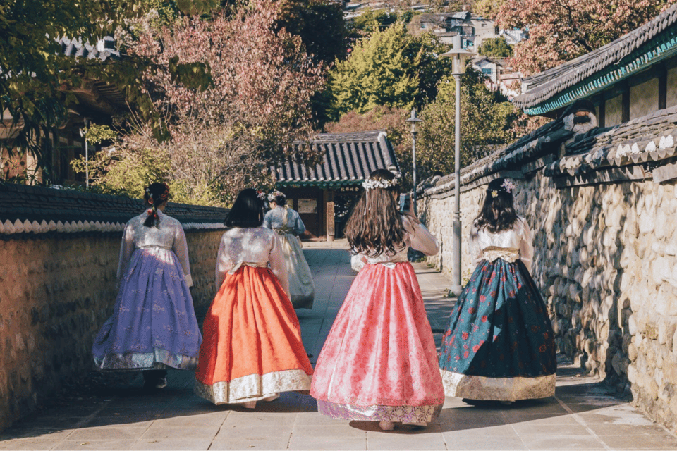 From Seoul: Jeonju Hanok Village w/ Hanbok Experience - Exploring Jeonju Hanok Village