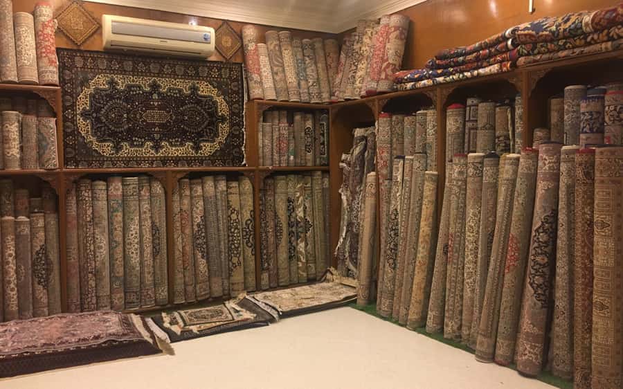 Delhi: Private Half-Day Shopping Tour with Male/Female Guide - Good To Know