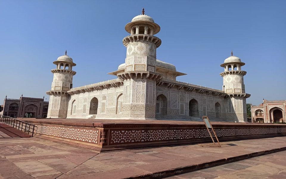 2 Days Delhi and Agra Tour by Car With an approved guide - A Closer Look at the Itinerary