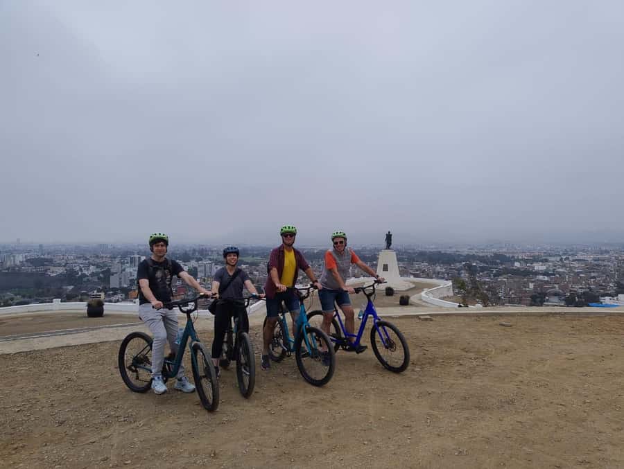 Lima: Bike tour of Miraflores, Barranco and Morro Solar - FAQs