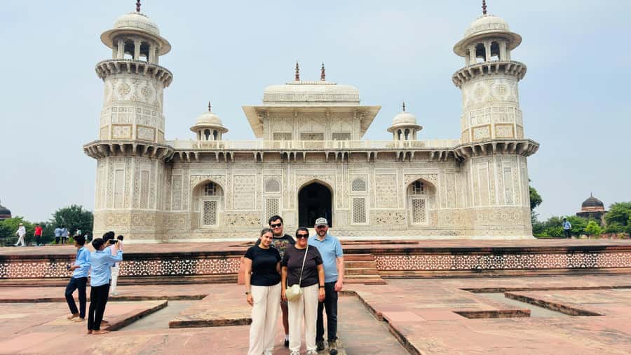 Taj Mahal & Elephant SOS Overnight Tour From Delhi Overnight - Exploring Agra’s Historic Sites