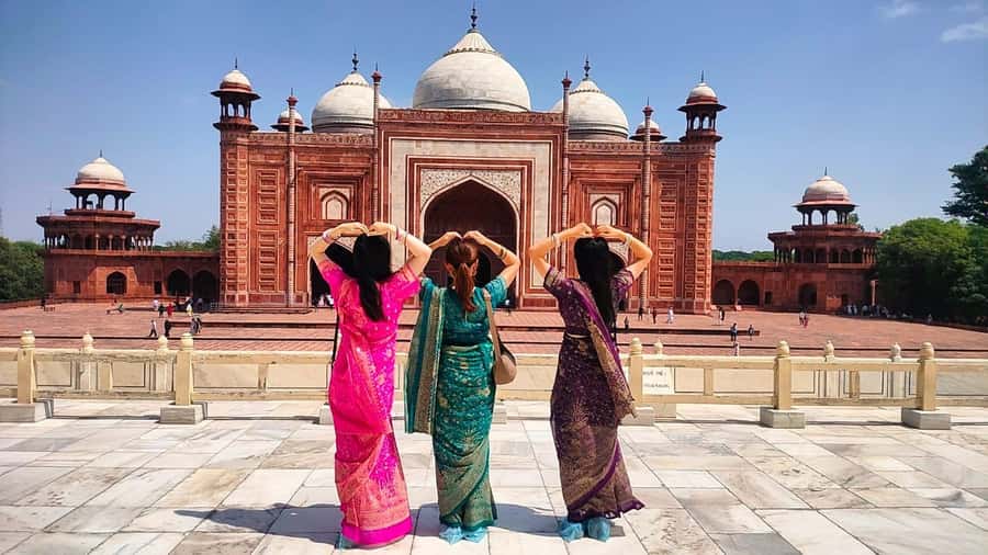 Taj Mahal & Elephant SOS Overnight Tour From Delhi Overnight - FAQ