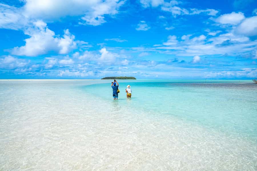 Tahiti Lagoon: 4-hour snorkeling to discover the secrets of the lagoon - The Gourmet Snack and Comfort Features