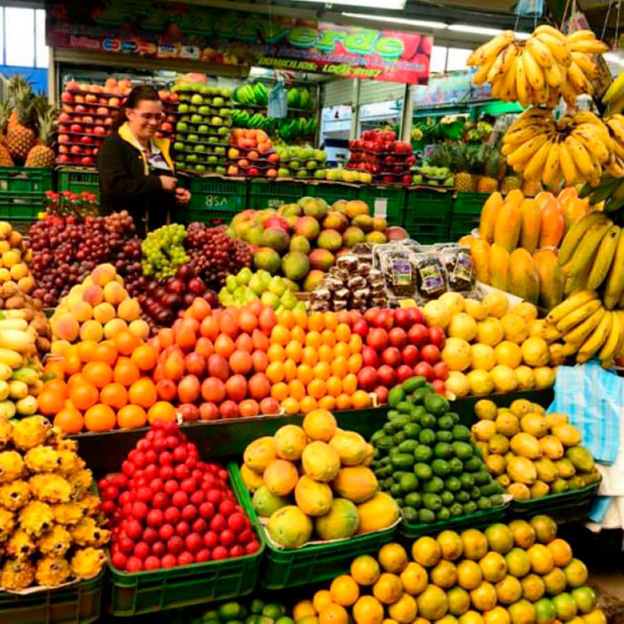 Shared Tour of Colombian Exotic Fruit at Paloquemao Market - Key Points