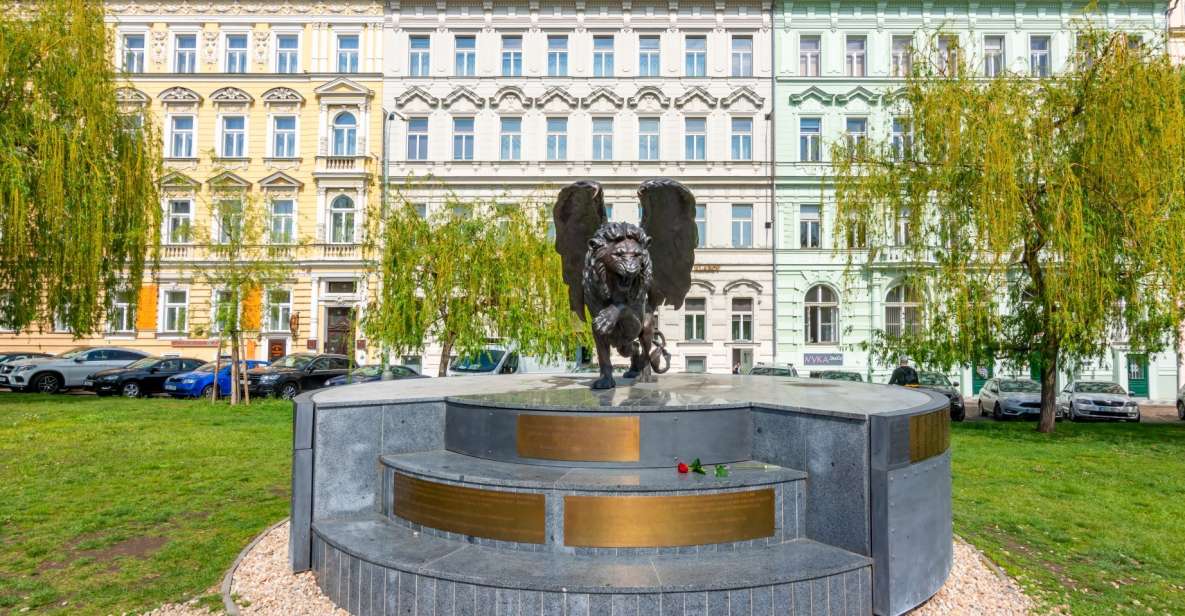 Prague's Old Town Private Guided Tour with Boat Cruise - Who Will Love This Tour?