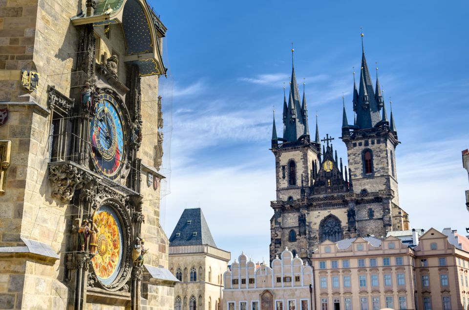 Prague Old Town Family Tour, Attractions, Royal Castle - The Longer Adventure: Visiting Prague Castle