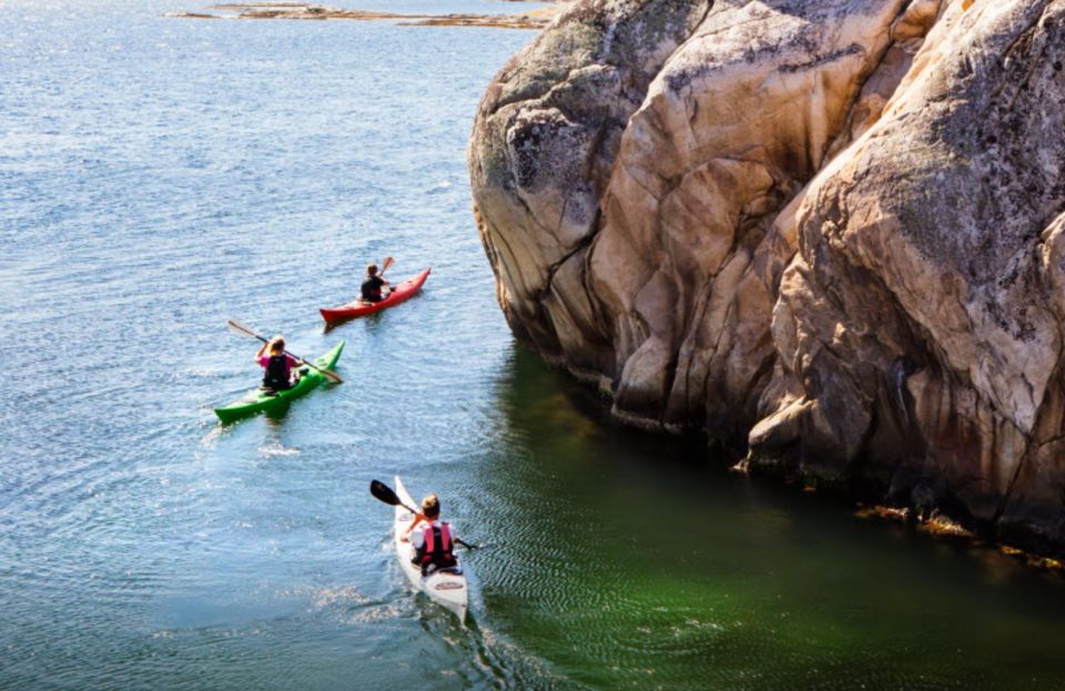 Stockholm: Full-Day Archipelago Kayaking Adventure - The Paddling Experience
