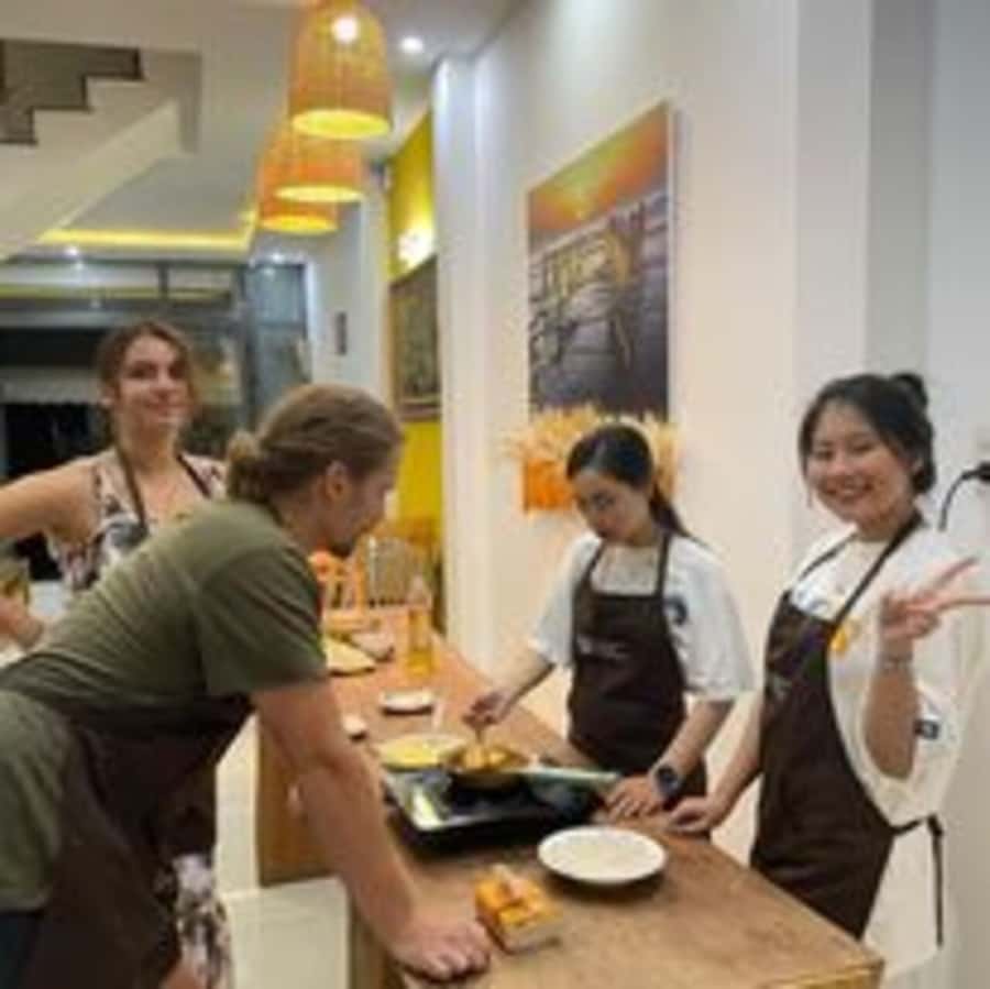 Da Nang: Traditional Cooking Class and Pho with Local Girl - A Deep Dive into the Experience